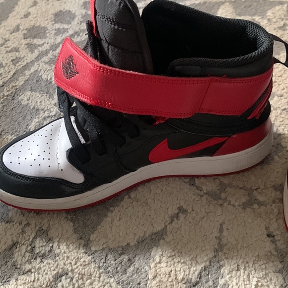Air Jordan 1 Hi - Picture 3 of 3